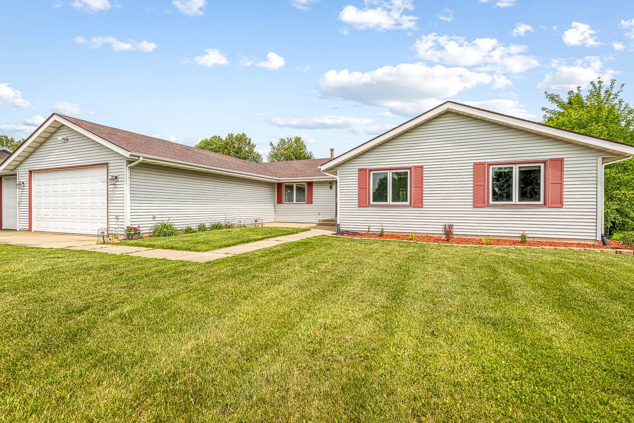 Roscoe, IL 61073,9650 Edgefield RD