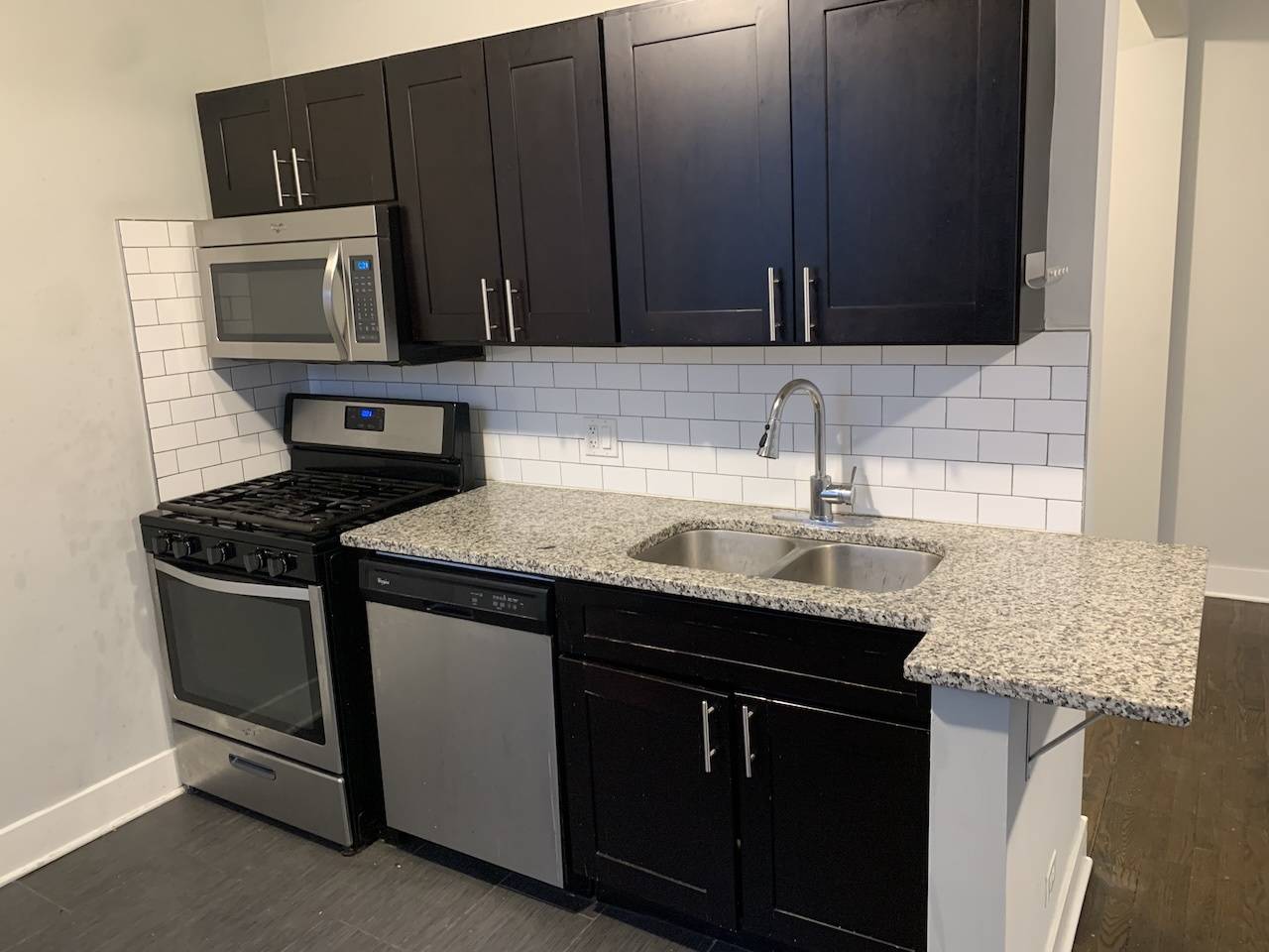 Chicago, IL 60637,5537 S EVERETT AVE #2E