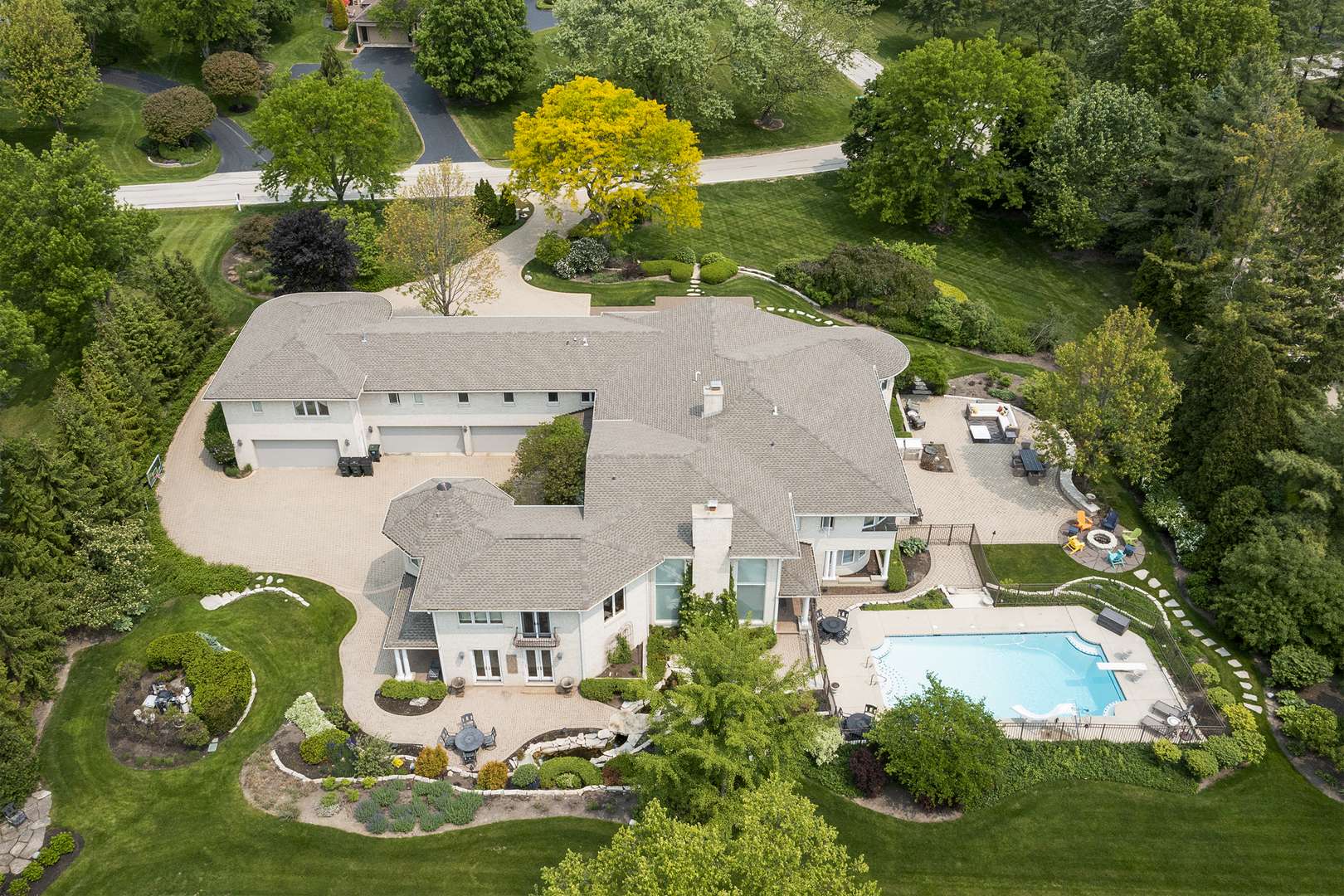 Inverness, IL 60067,1877 Banbury RD