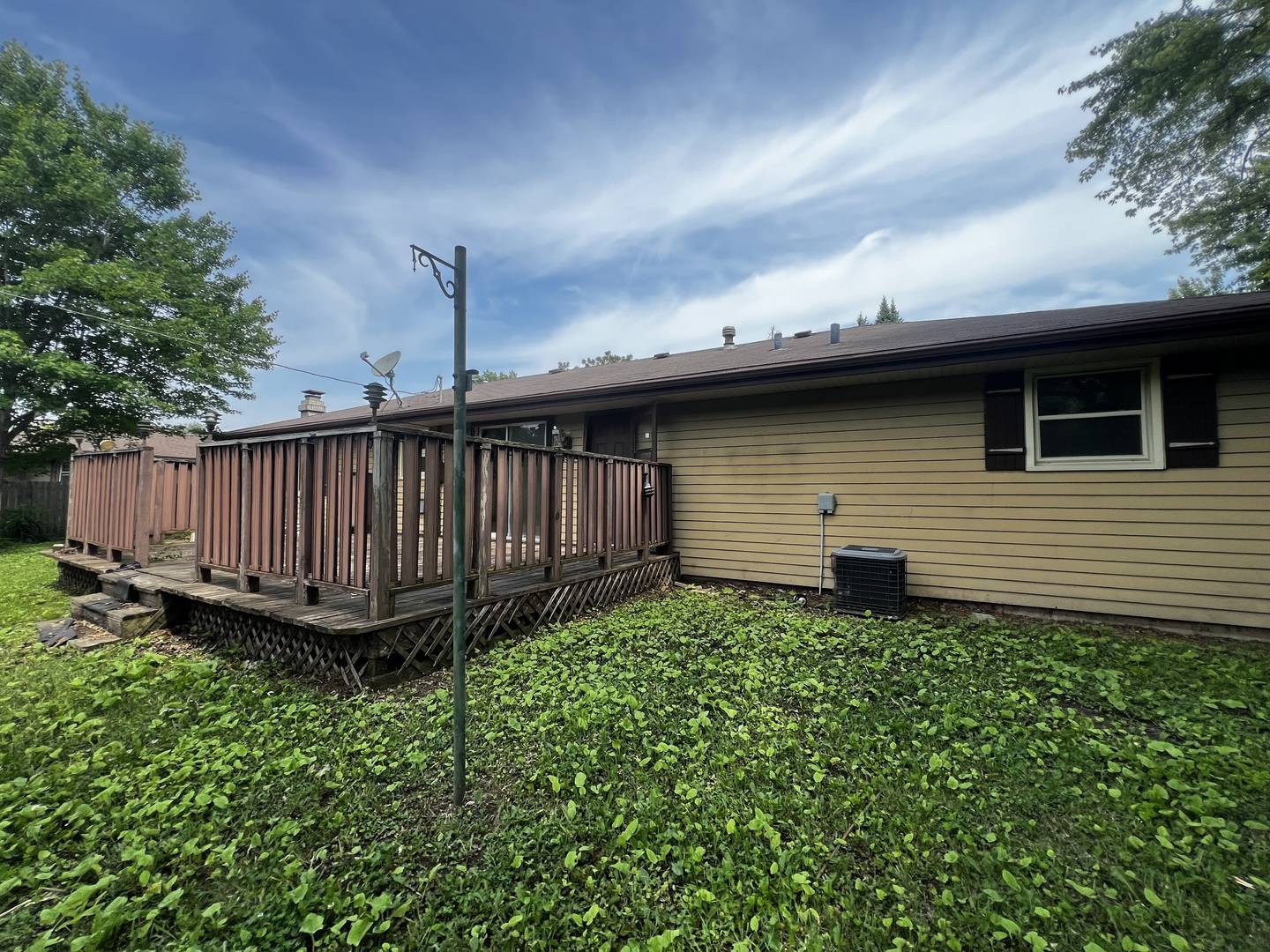Machesney Park, IL 61115,913 Candy LN