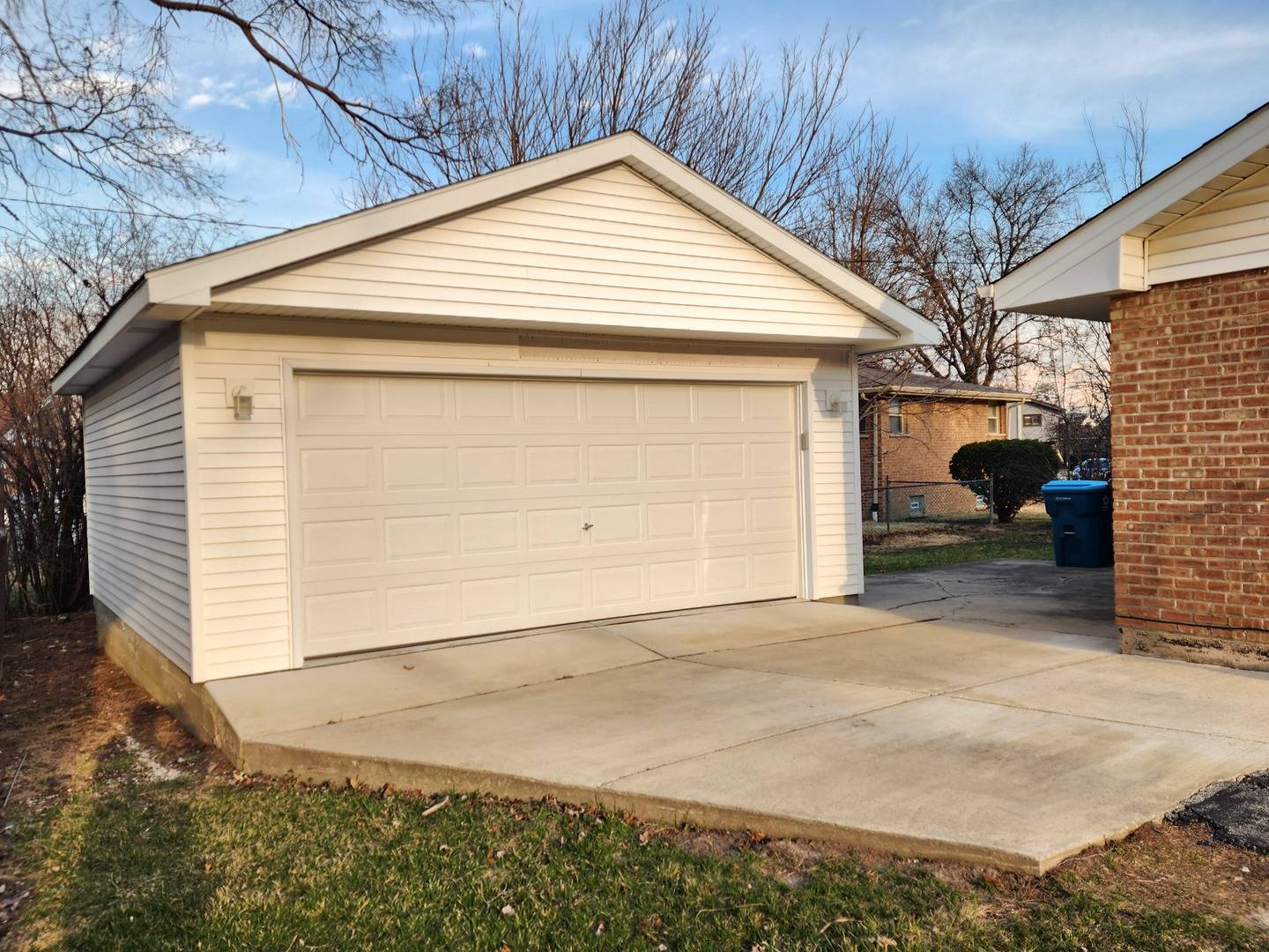 Chicago Heights, IL 60411,319 Serena DR