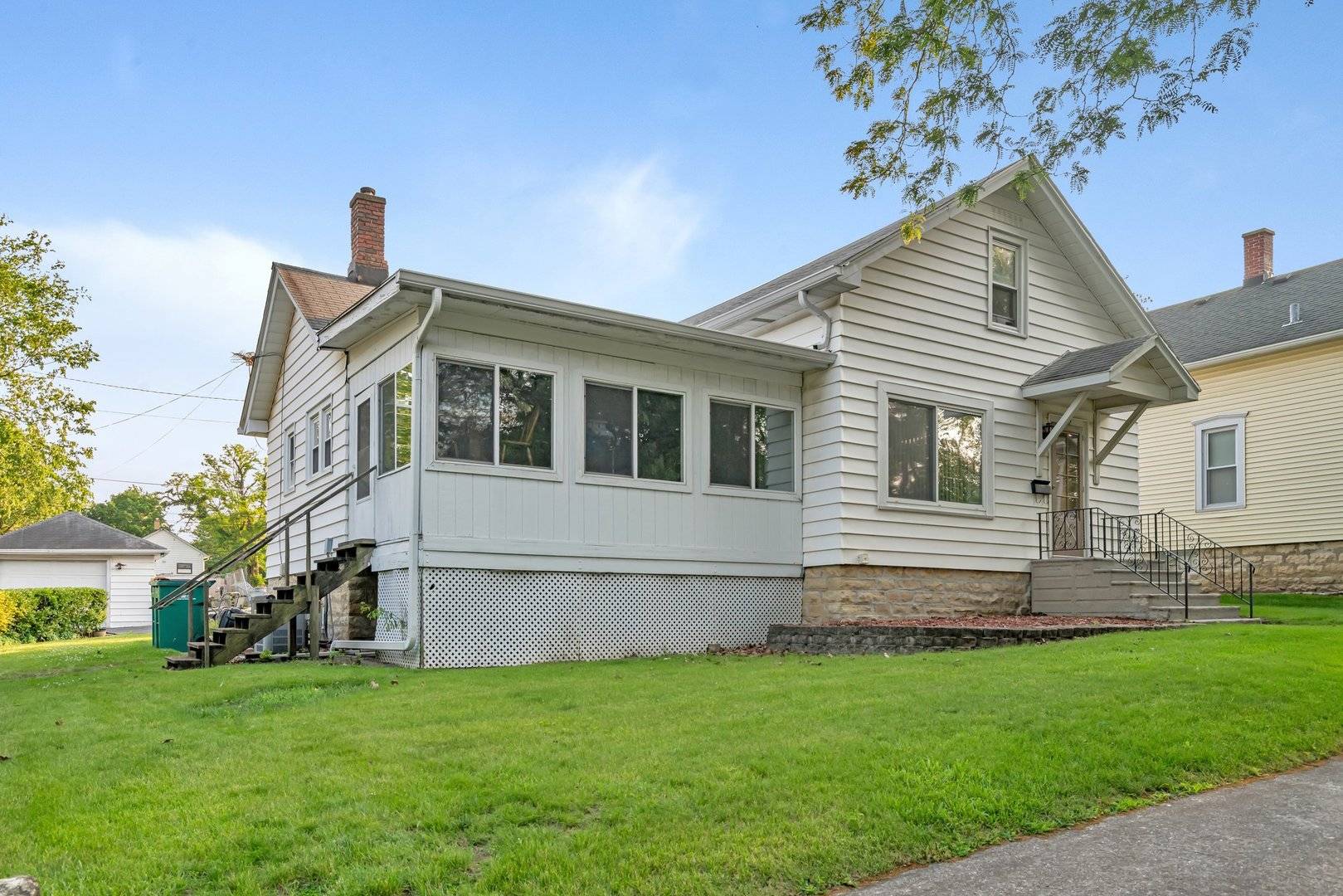 Joliet, IL 60435,322 Marble ST