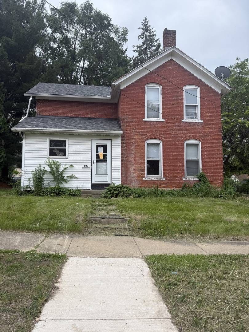 Freeport, IL 61032,509 W Chestnut ST