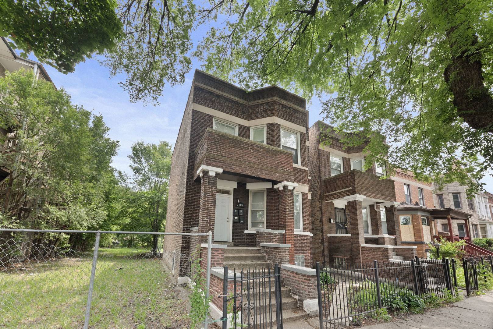 Chicago, IL 60619,7115 S Champlain AVE