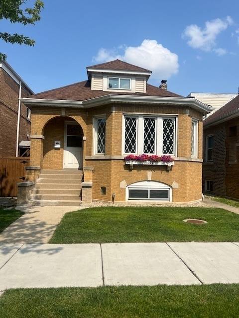 Chicago, IL 60638,6111 S Menard AVE