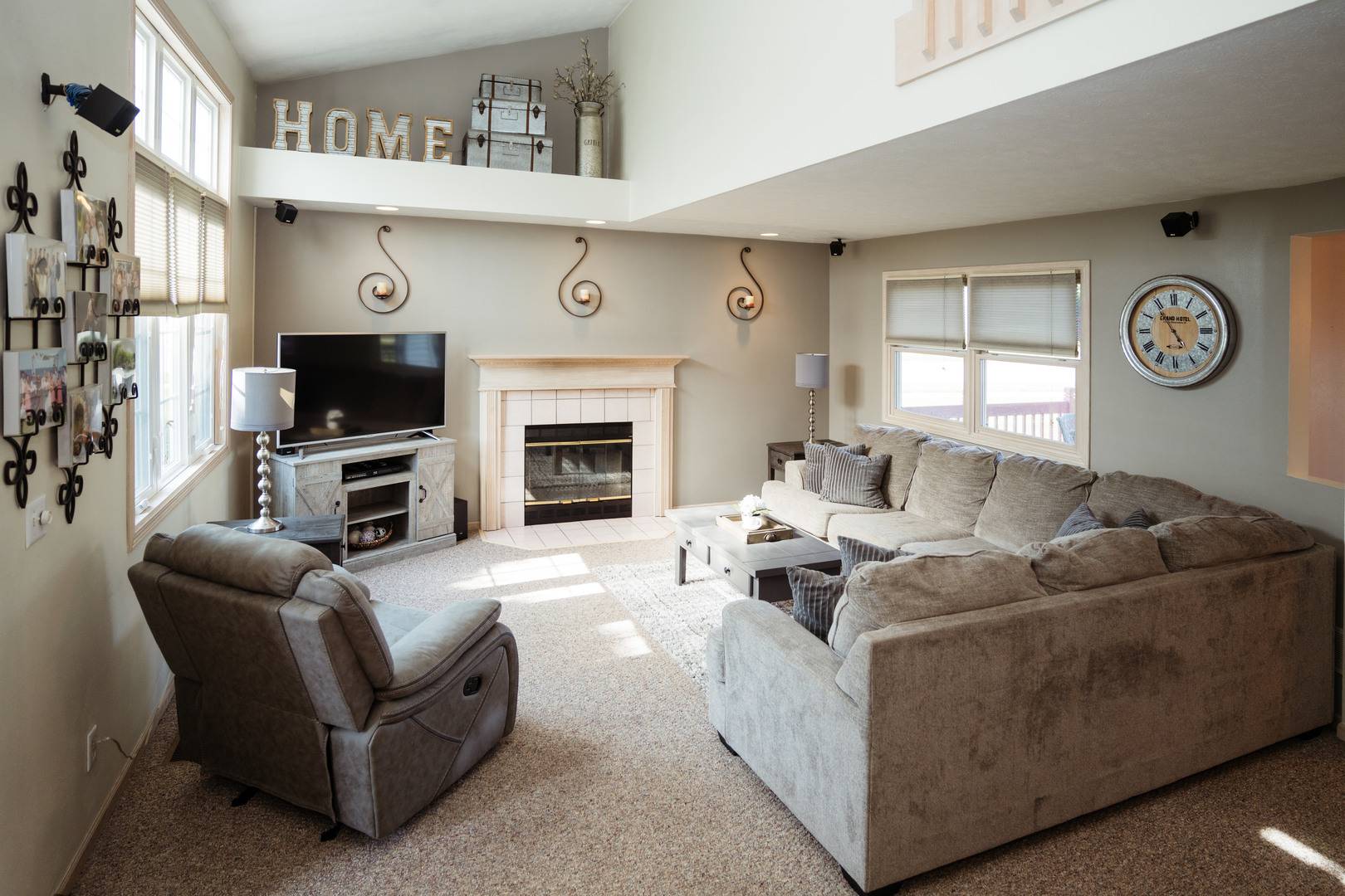 Poplar Grove, IL 61065,204 Carson DR