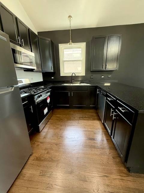 Chicago, IL 60612,2709 W Congress Pkwy #3