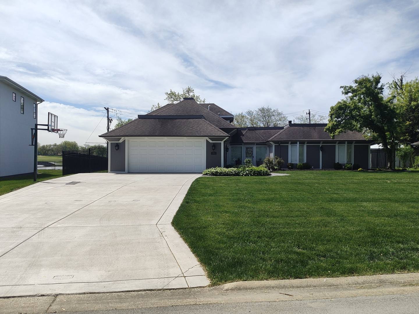 Hinsdale, IL 60521,544 W 58th PL