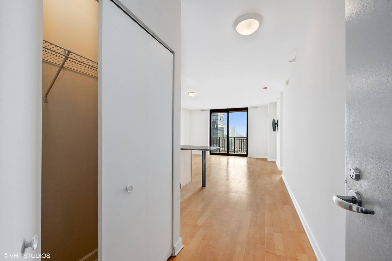 Chicago, IL 60605,1101 S State ST #1805