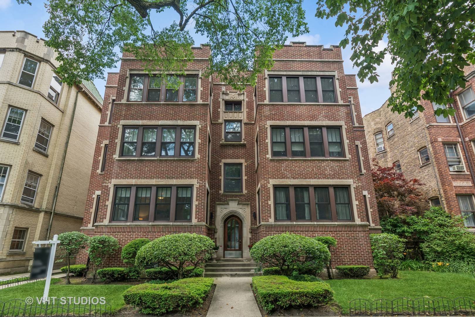 Evanston, IL 60202,542 Michigan AVE #1