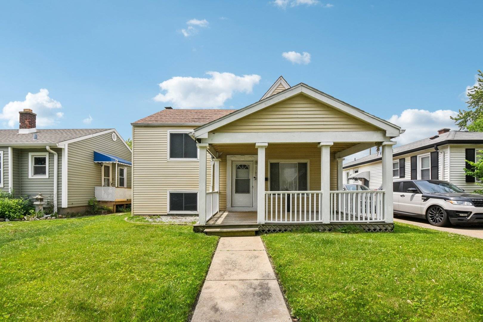 Lansing, IL 60438,17852 Walter ST