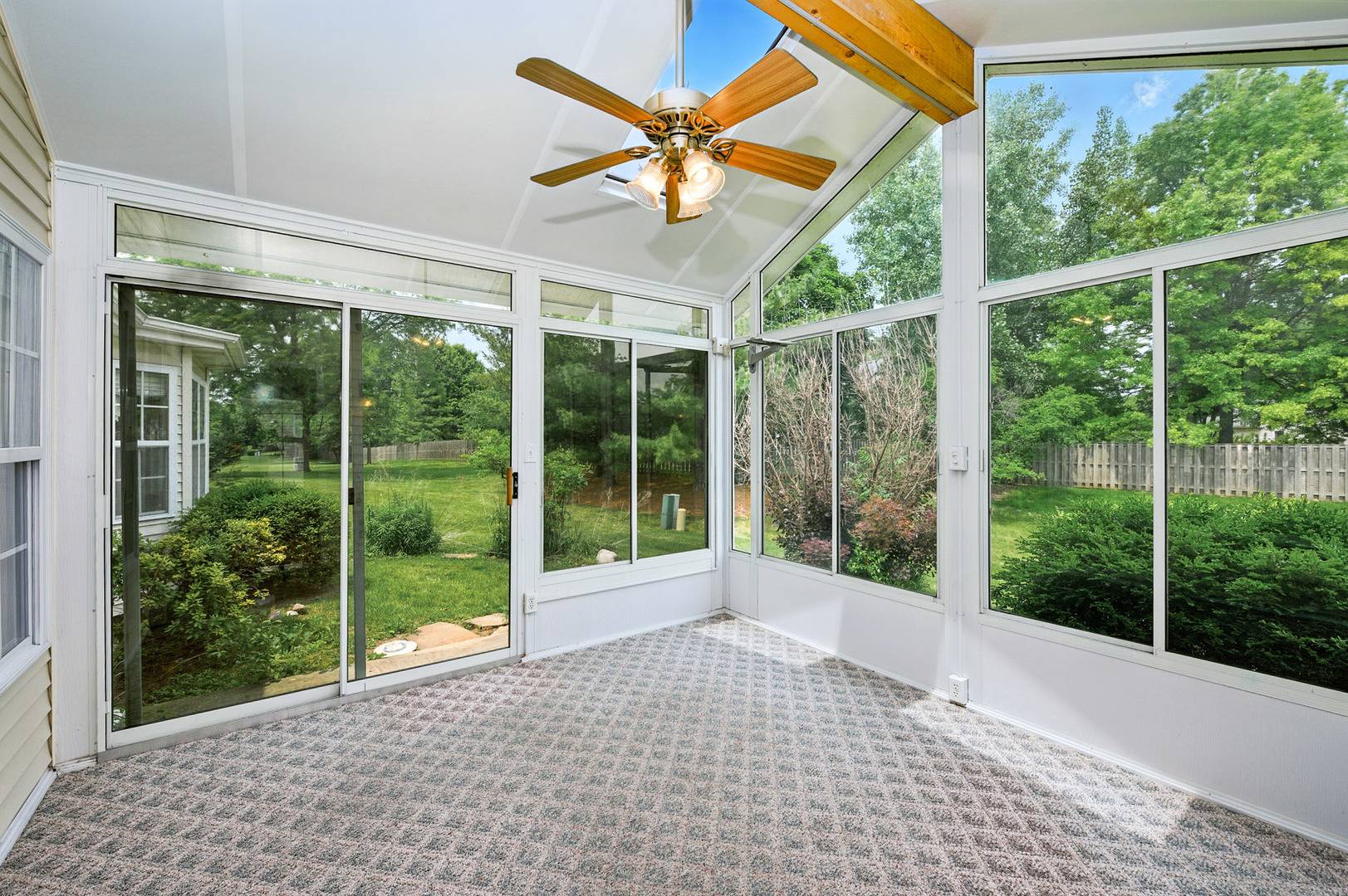 Oswego, IL 60543,213 Stillwater CT