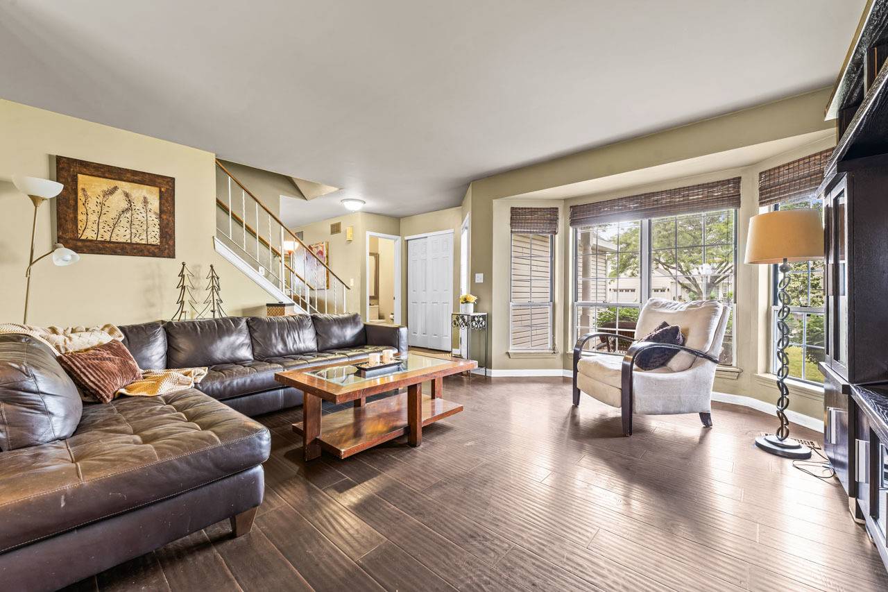 Hanover Park, IL 60133,1861 Grosse Pointe CIR