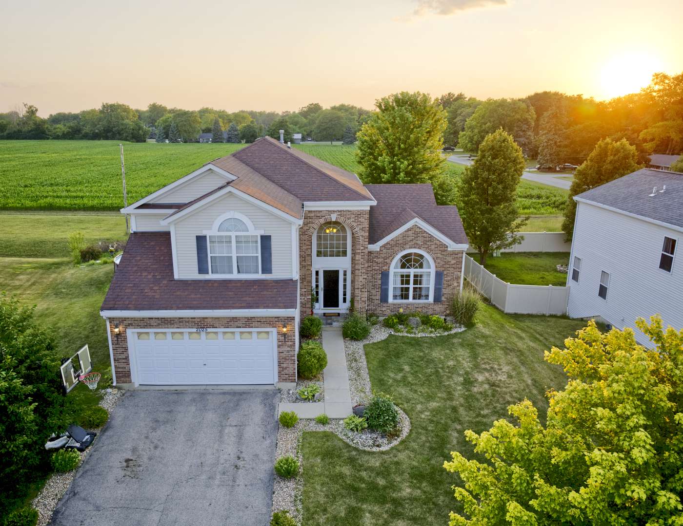 Aurora, IL 60502,2025 Westbury LN