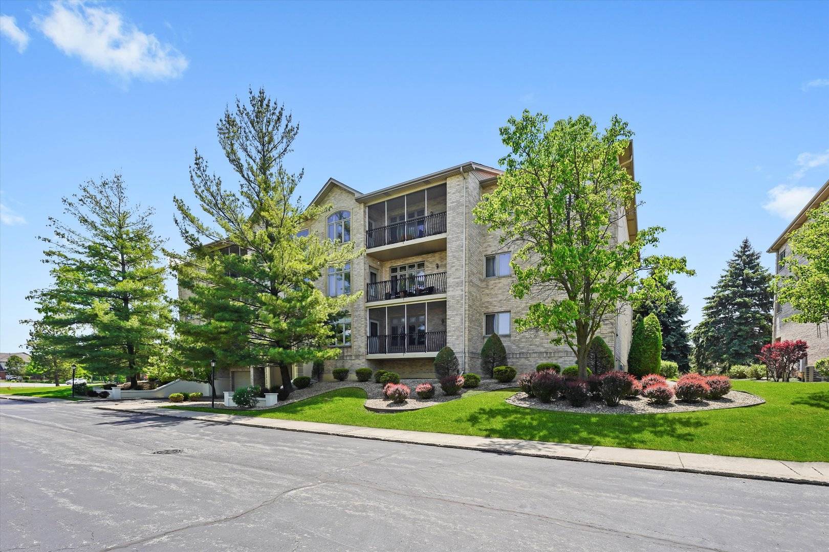 Tinley Park, IL 60477,6321 Pine Ridge CT #2D