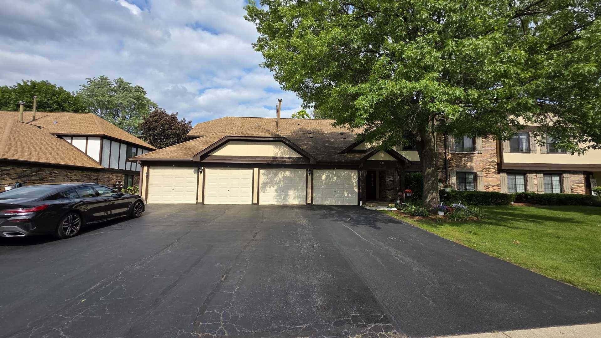 Roselle, IL 60172,531 Cumberland TRL #A