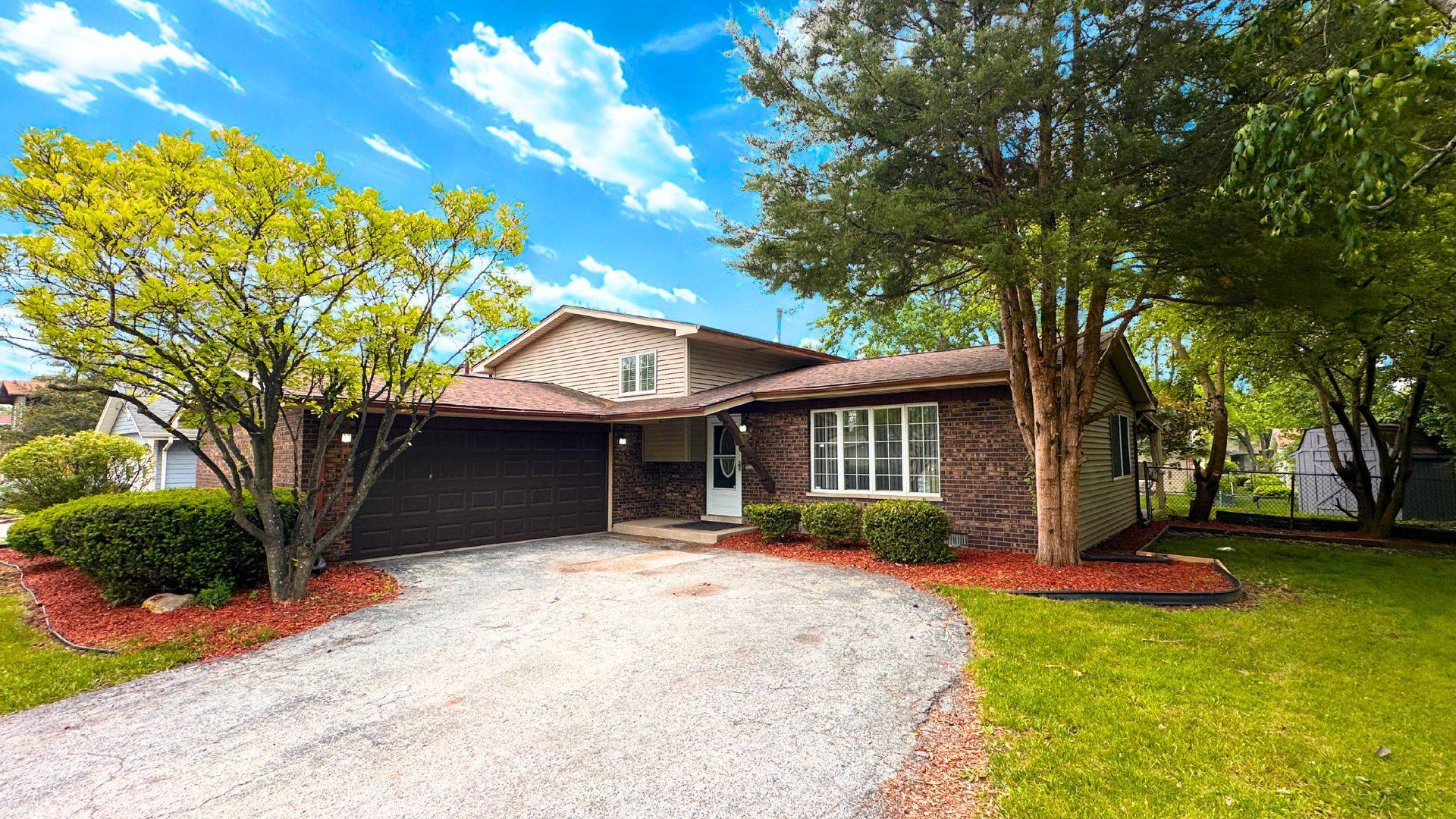 Richton Park, IL 60471,5303 Arquilla DR