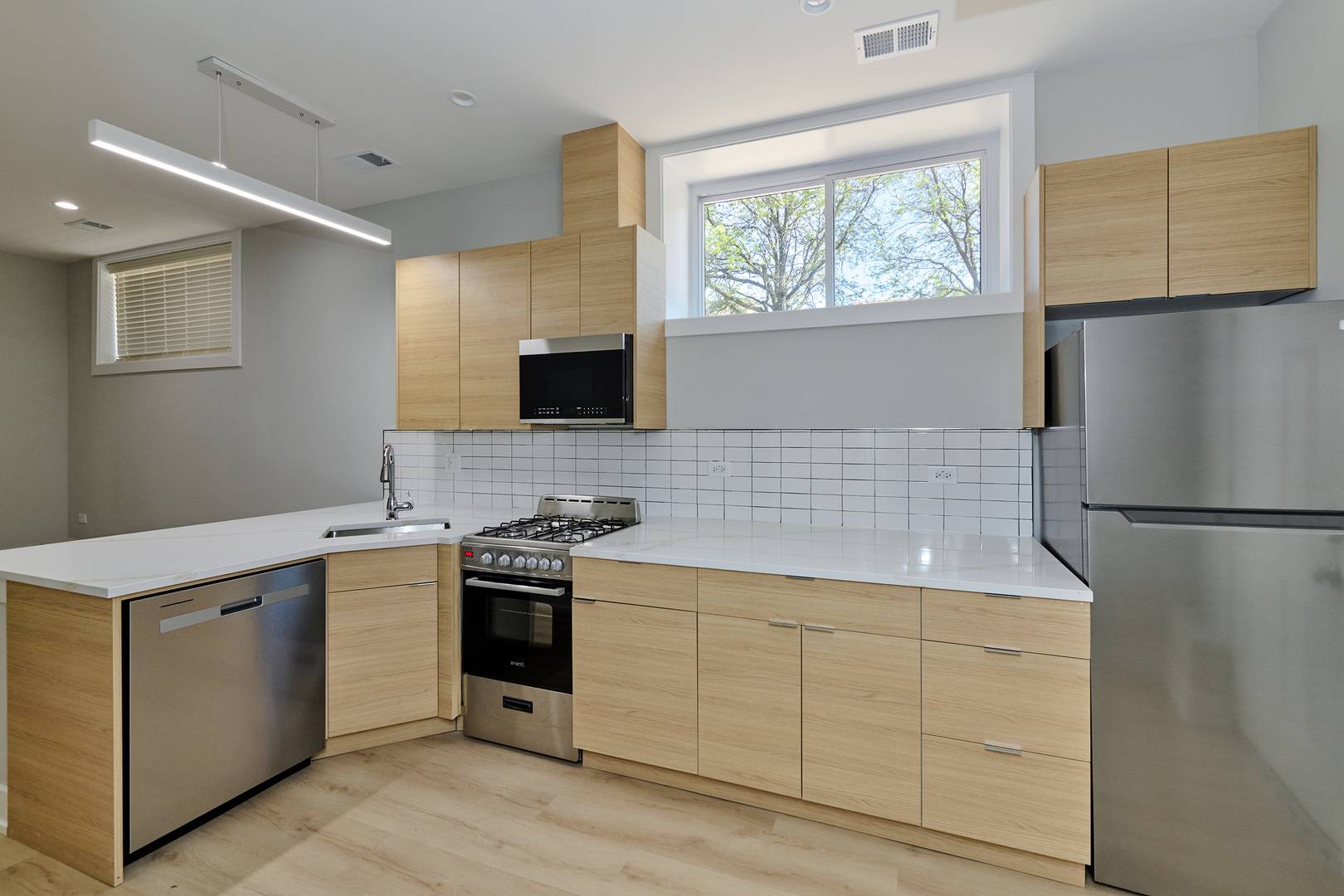 Chicago, IL 60623,2876 W 21st PL #B