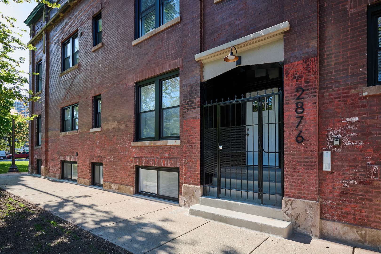 Chicago, IL 60623,2876 W 21st PL #B