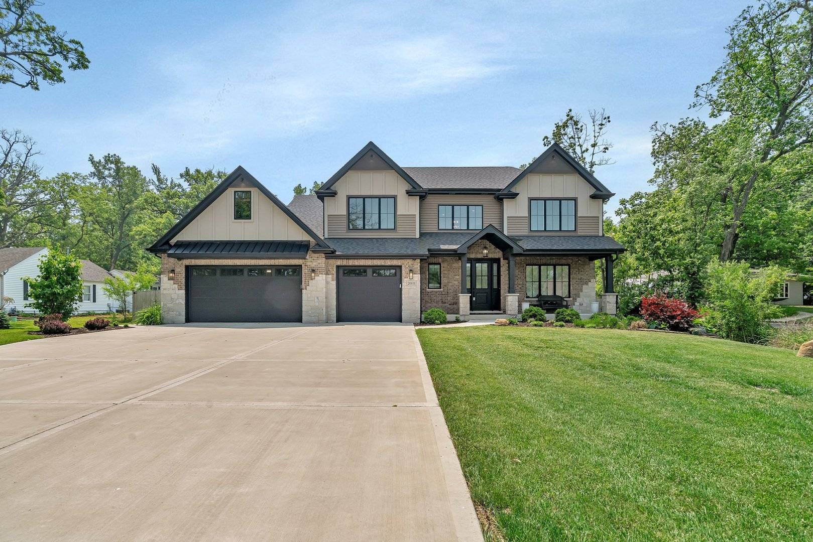 Mokena, IL 60448,20111 N Woodland CIR