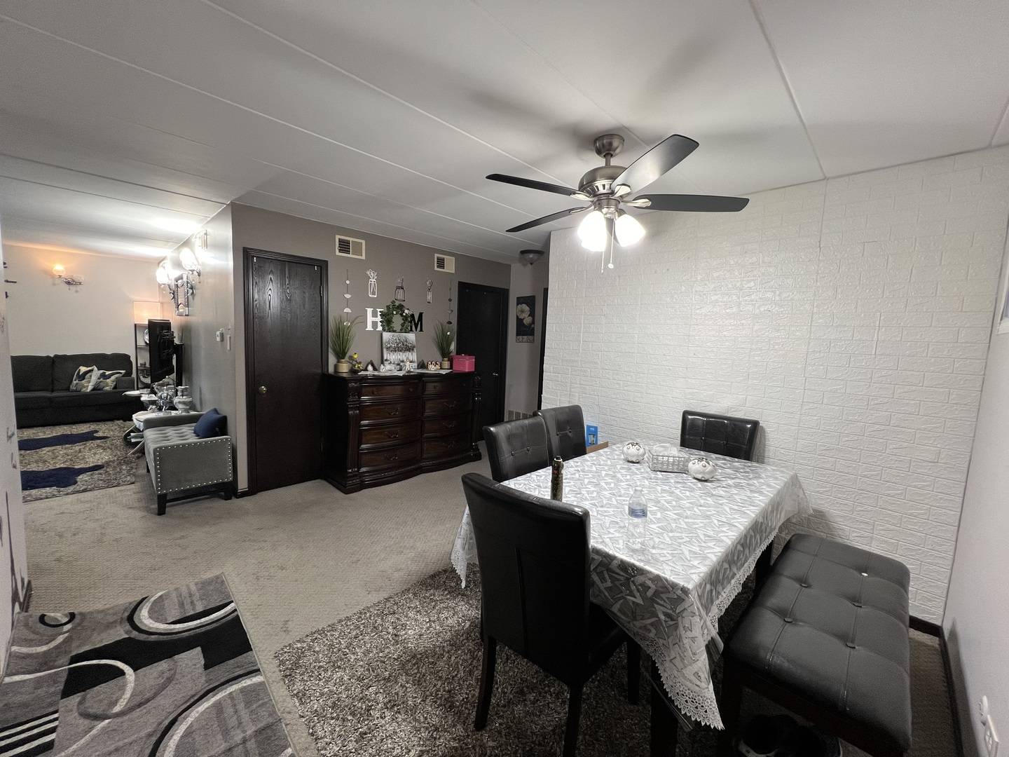 Worth, IL 60482,10609 Southwest HWY #2A