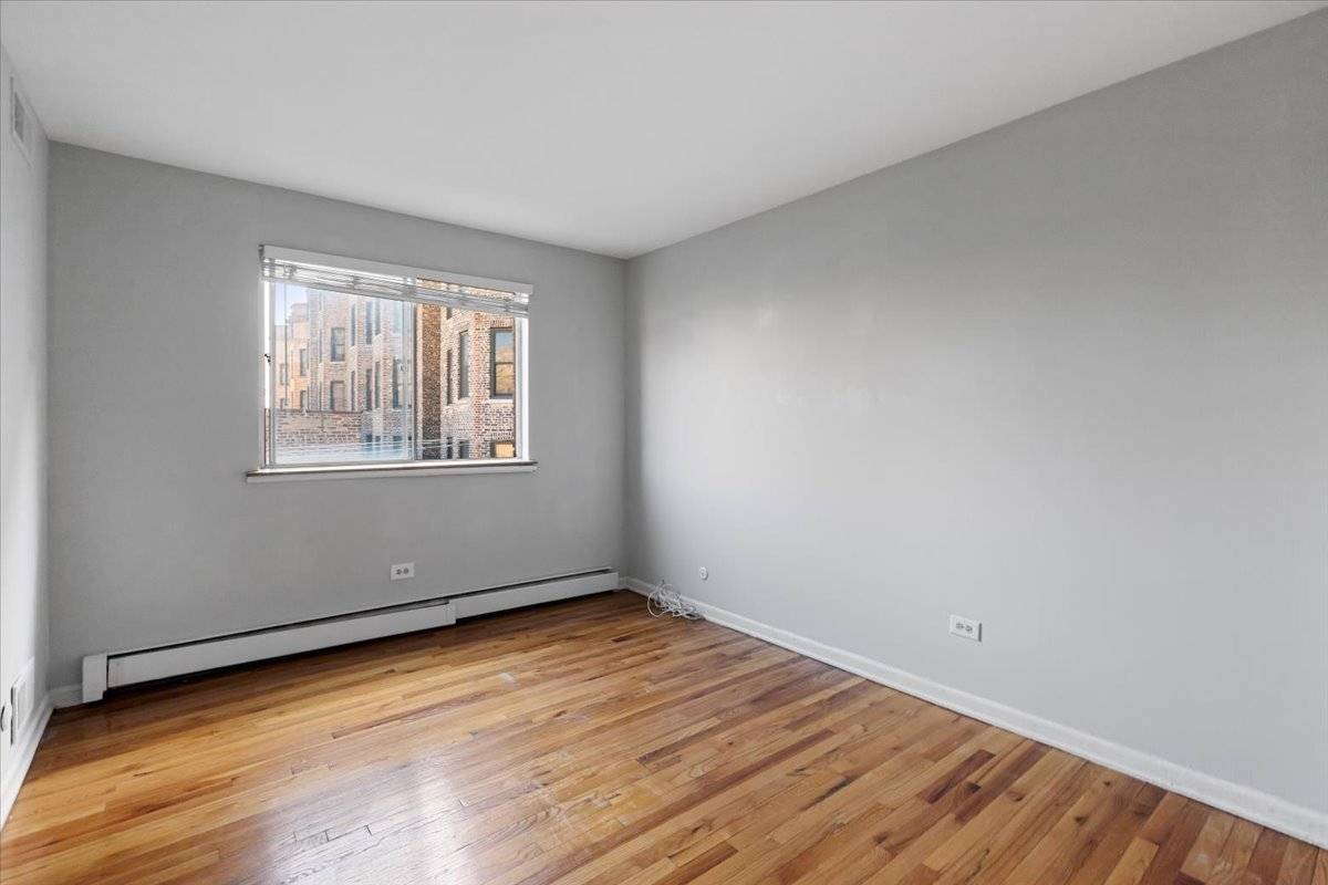 Chicago, IL 60657,541 W OAKDALE AVE #312
