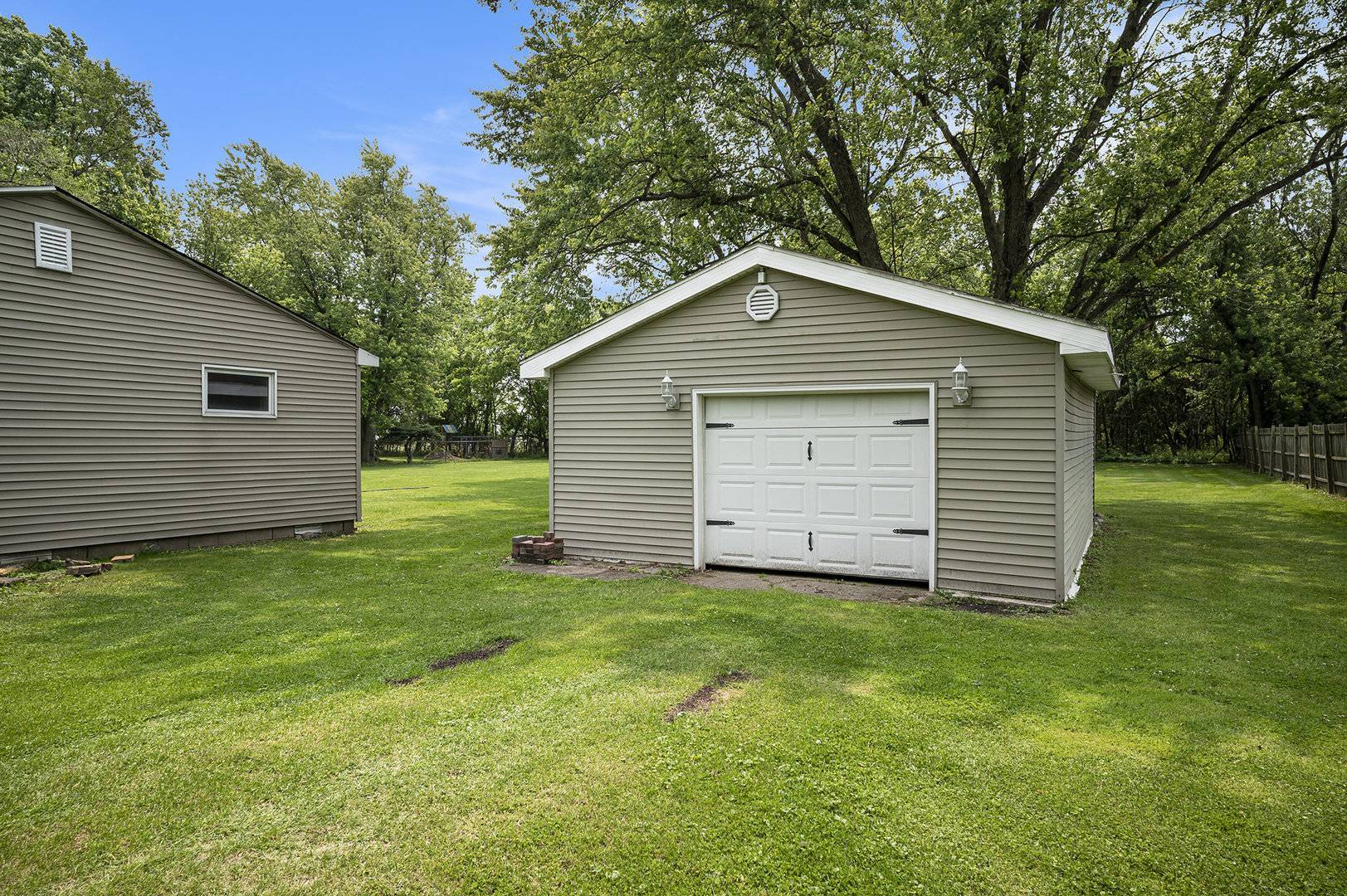 Crete, IL 60417,3321 E Red Oak LN