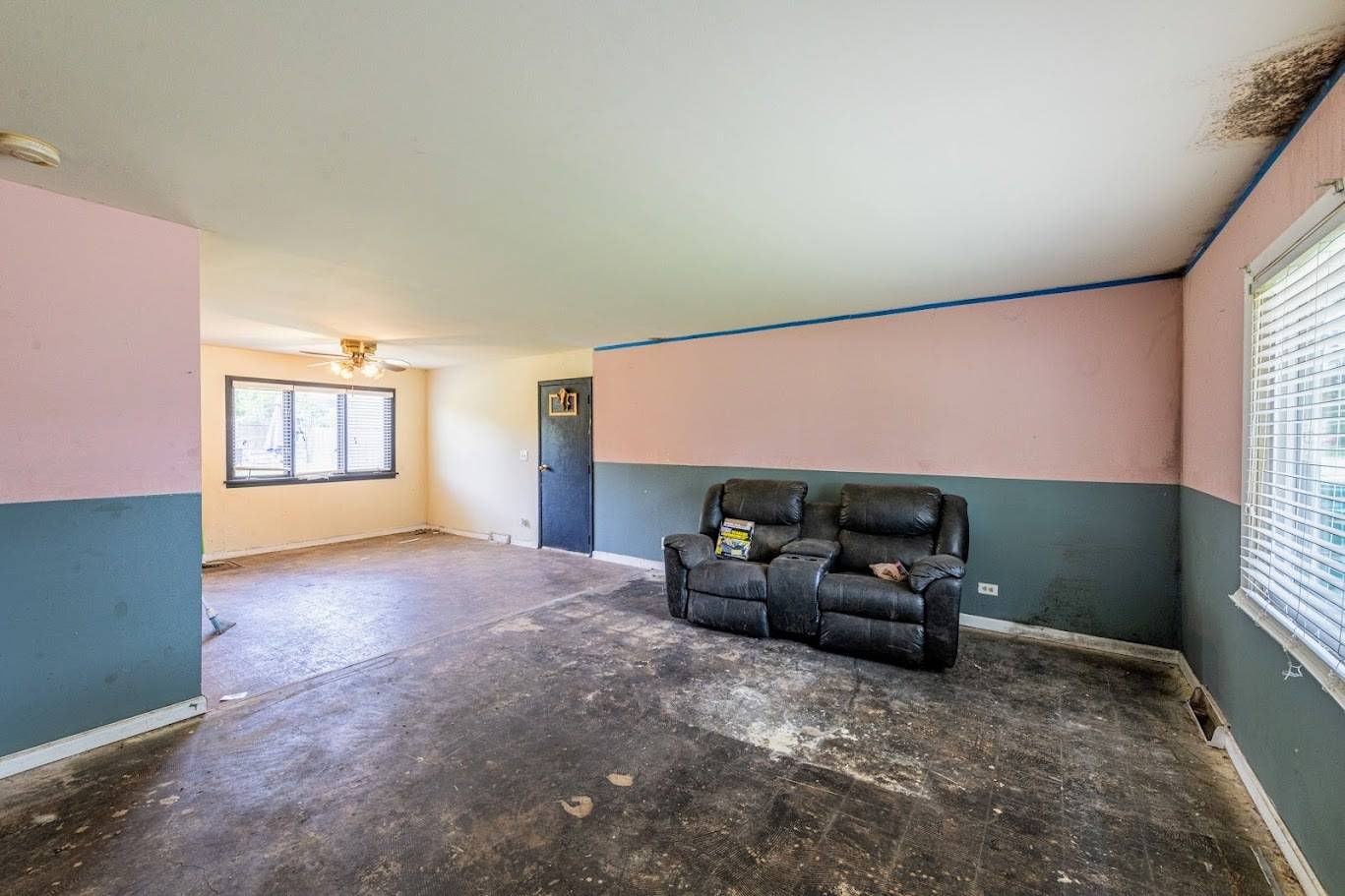 Orland Park, IL 60462,15018 Huntington CT