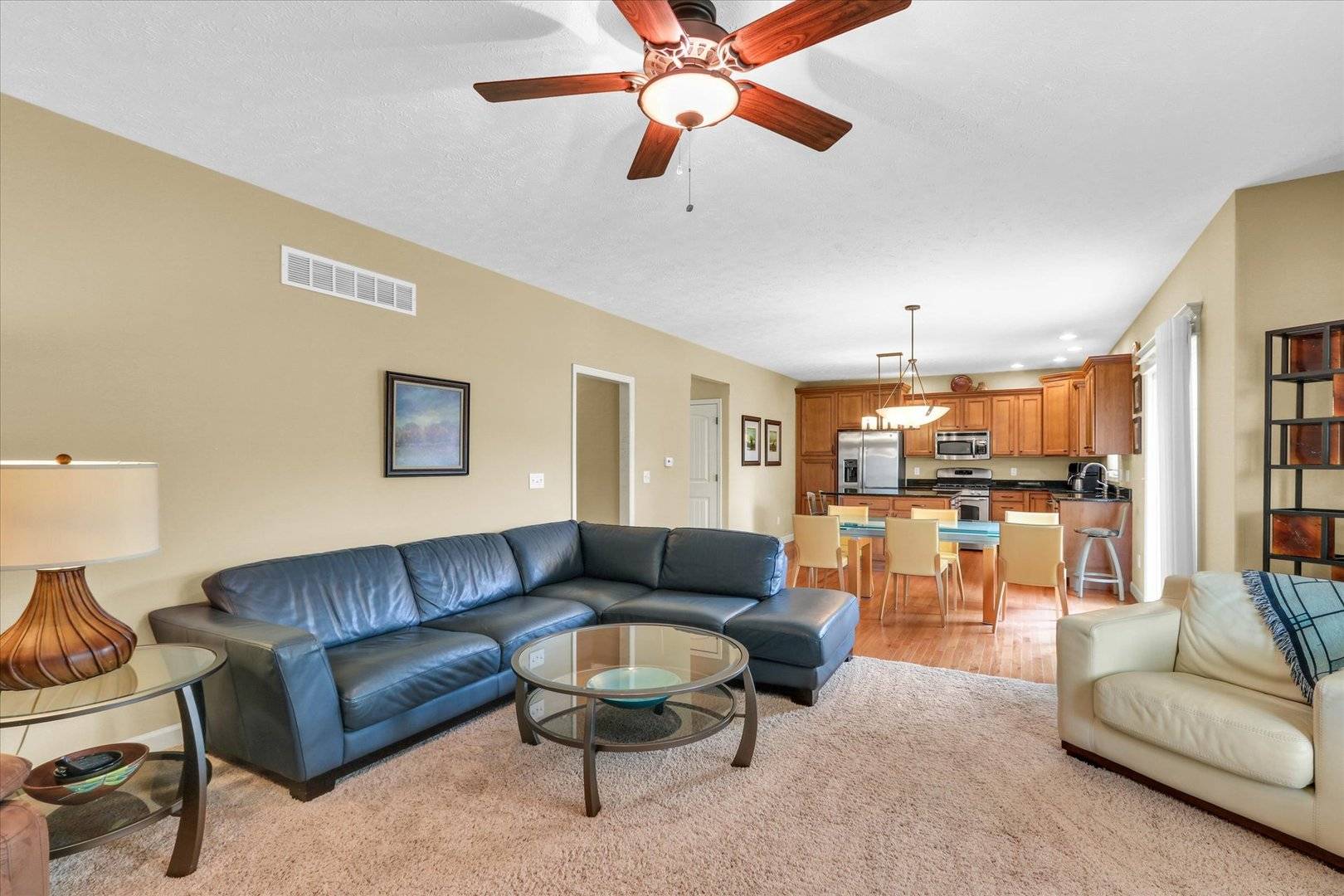 Savoy, IL 61874,407 Banbury LN