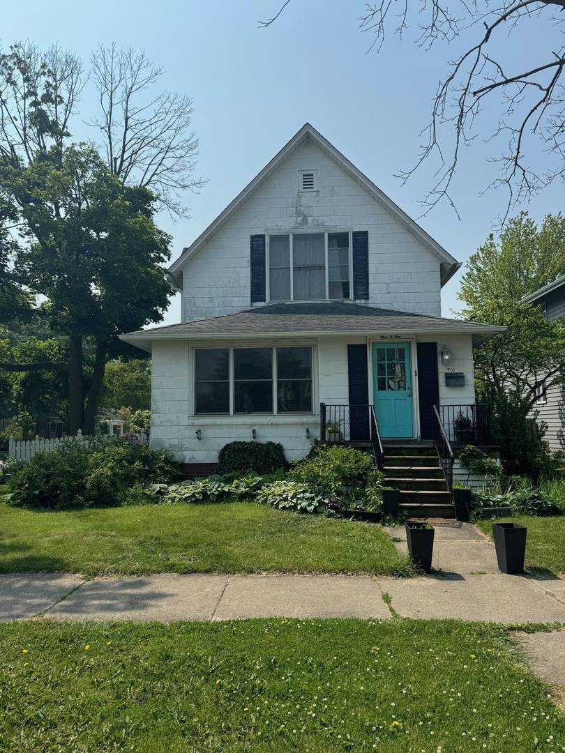 Park Ridge, IL 60068,901 Prairie AVE