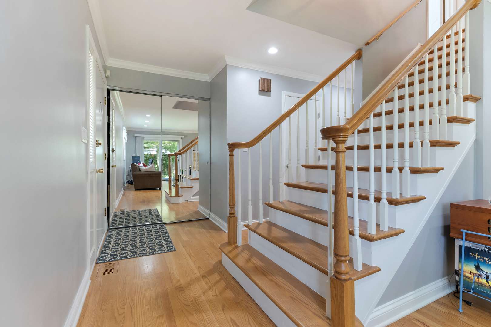 Wilmette, IL 60091,221 Pin Oak DR