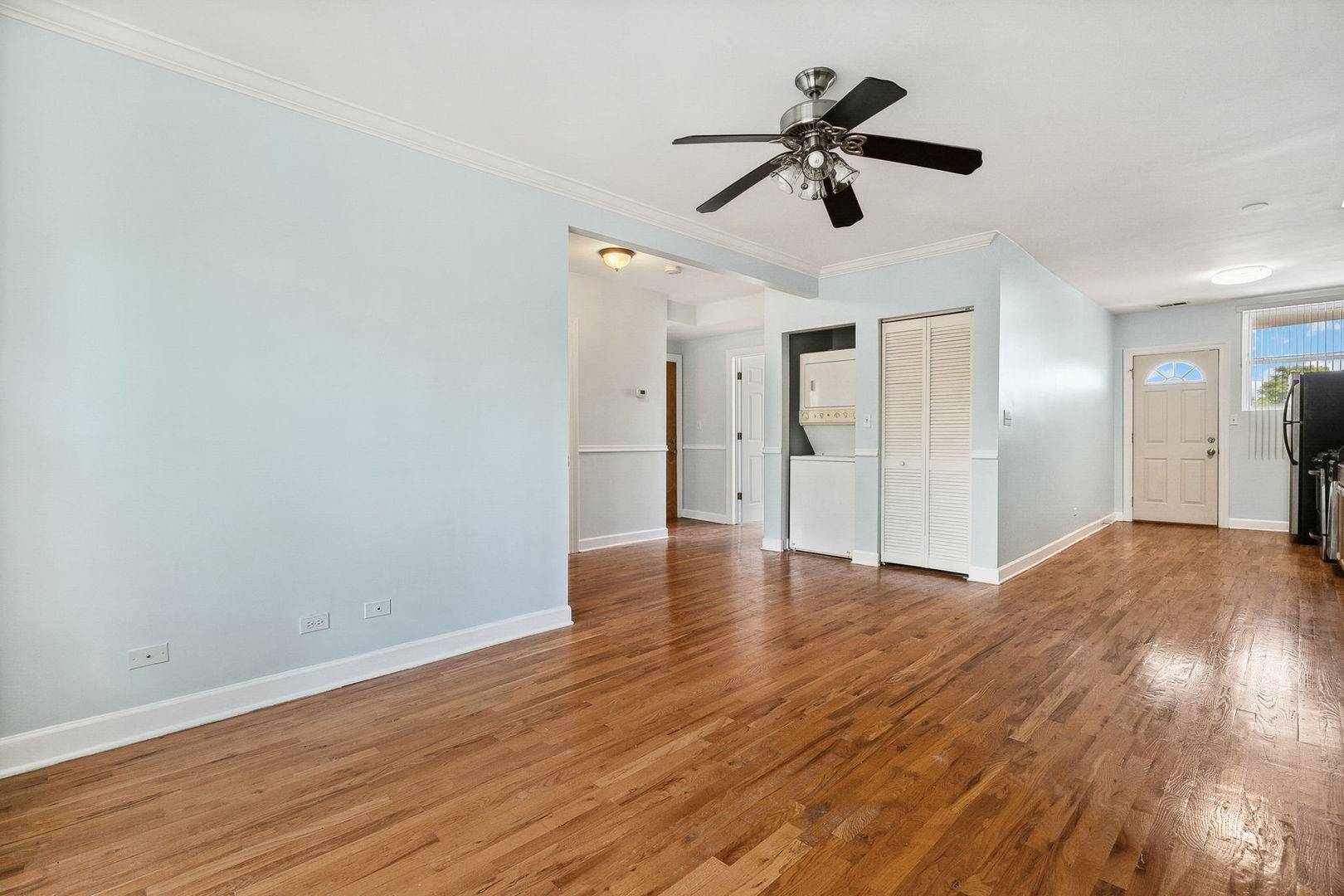 Chicago, IL 60659,2554 W Rosemont AVE #3