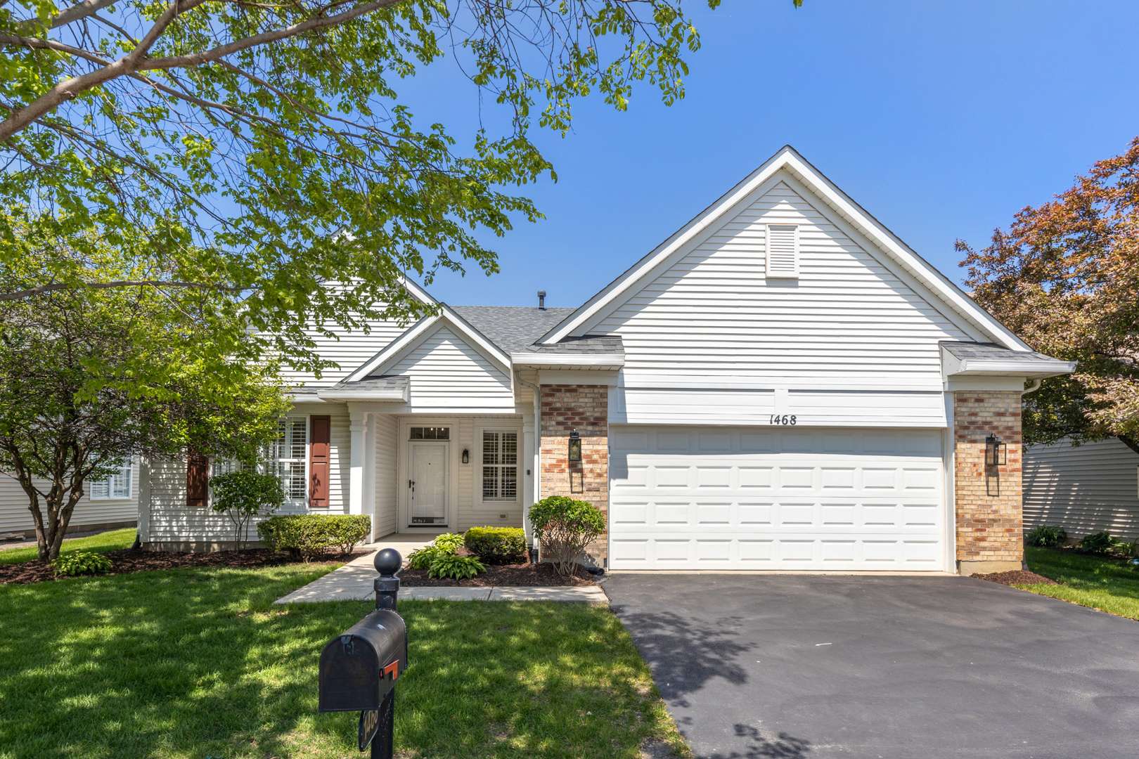 Romeoville, IL 60446,1468 W Grand Haven RD