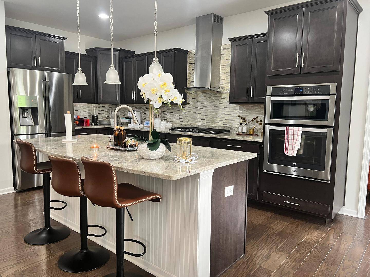 Naperville, IL 60564,3915 NANNYBERRY CT