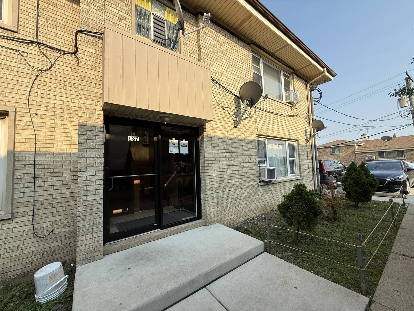 Northlake, IL 60164,137 W Grand AVE #12C