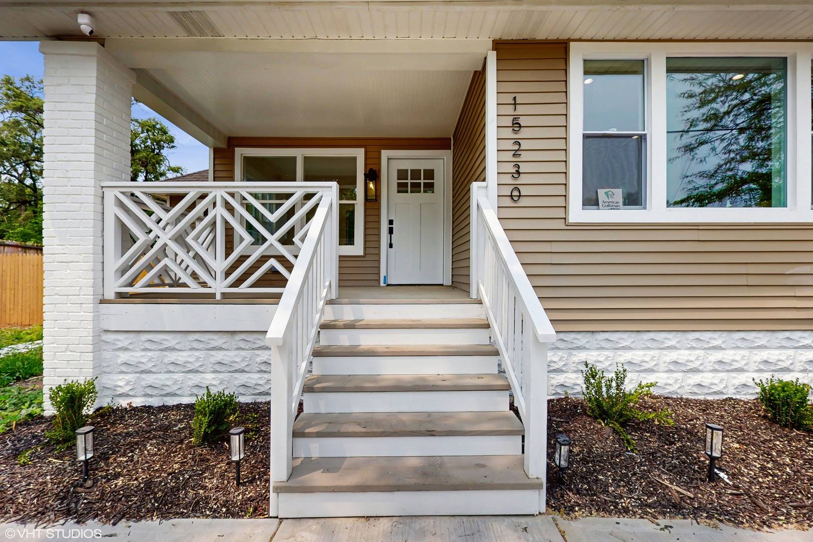 South Holland, IL 60473,15230 State ST