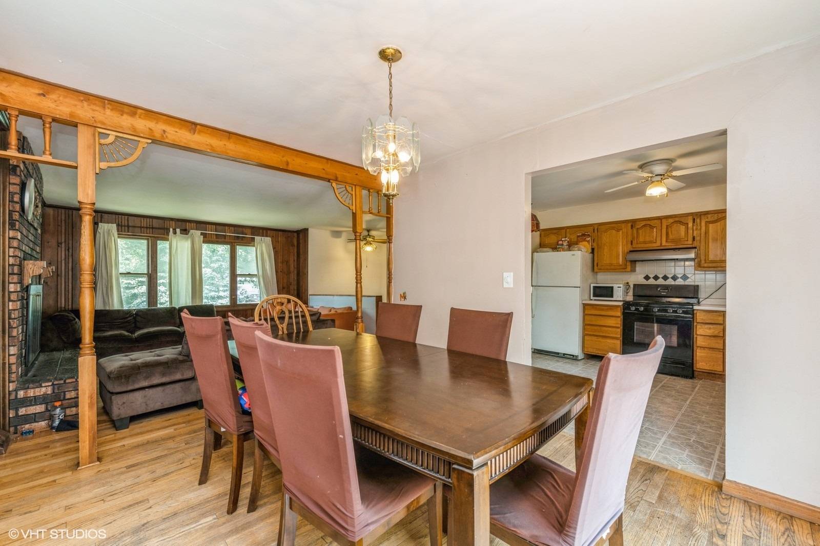 Mchenry, IL 60050,4621 Bonner DR