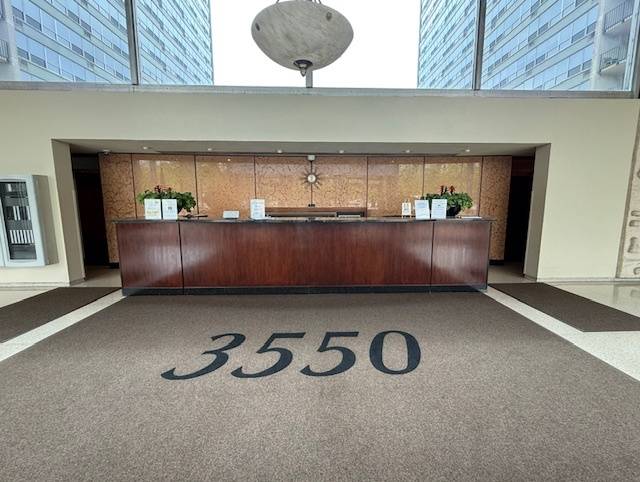 Chicago, IL 60657,3550 N Lake Shore DR #1927
