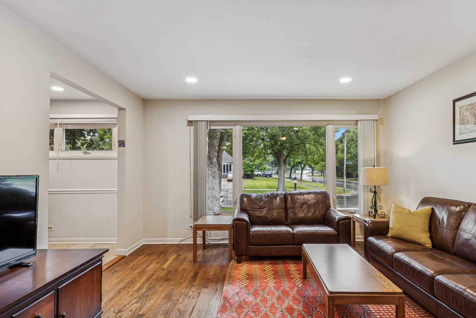 Arlington Heights, IL 60005,1355 S Highland AVE