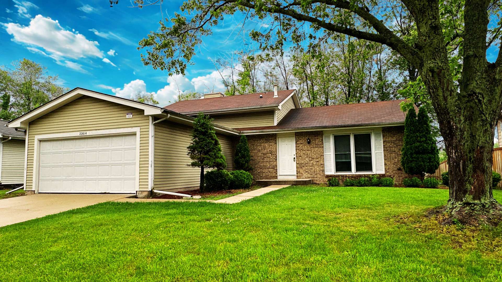 Richton Park, IL 60471,22614 Clarendon AVE