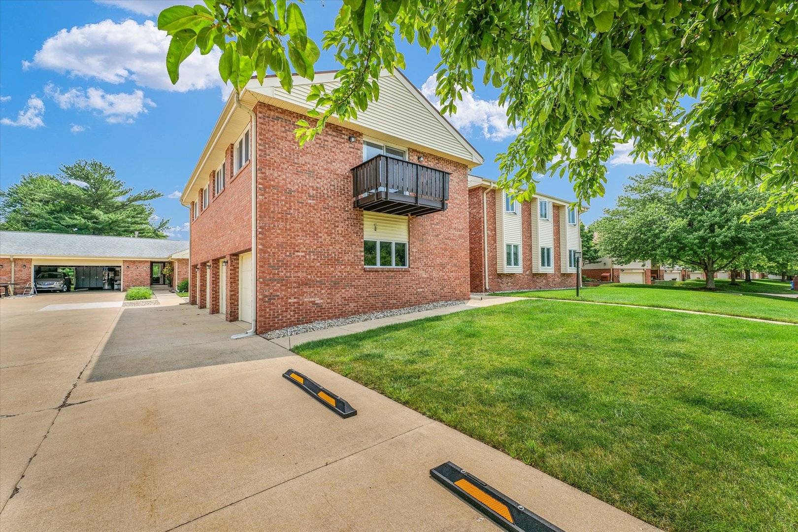 Champaign, IL 61822,8 Fields E #8