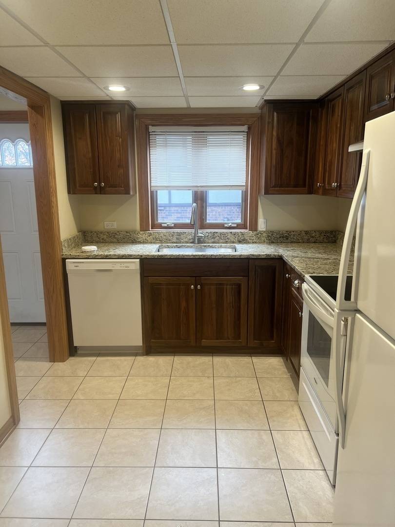 Highland Park, IL 60035,1988 GREEN BAY RD #3