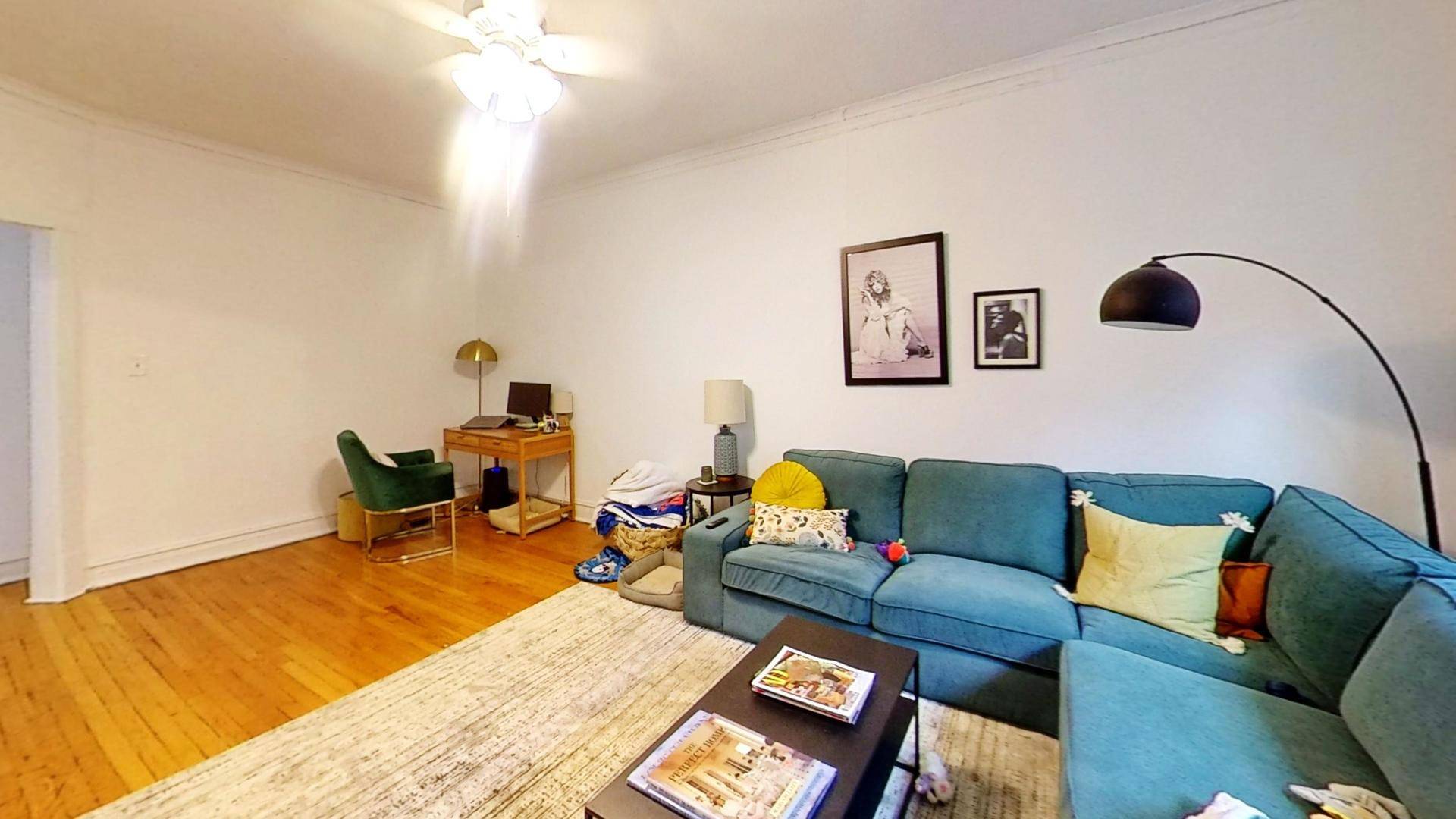 Chicago, IL 60613,1339 W Addison ST #2B