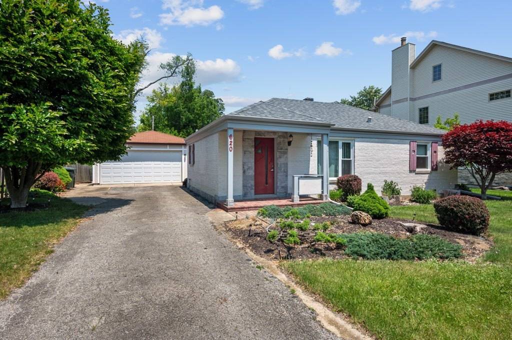 Mount Prospect, IL 60056,620 W ORIOLE LN