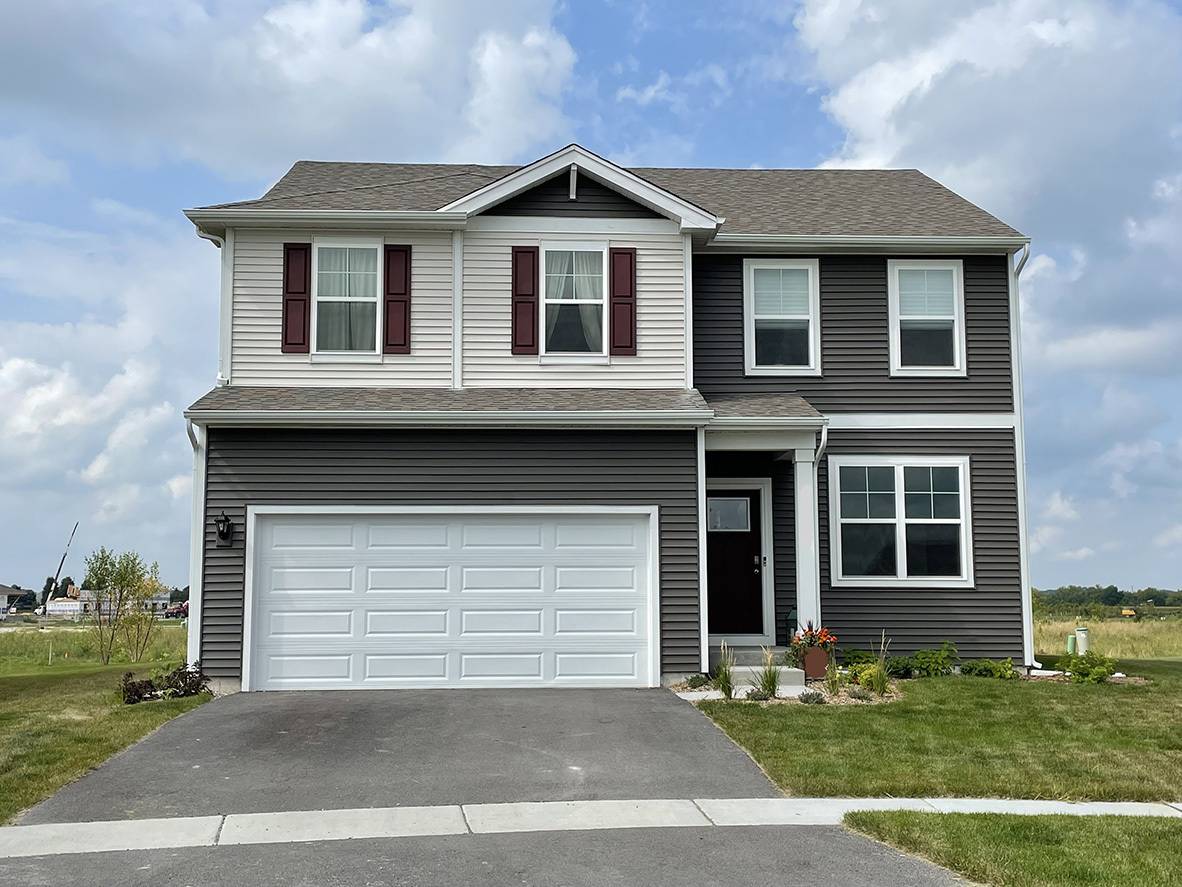 Huntley, IL 60142,11300 Wildridge LN