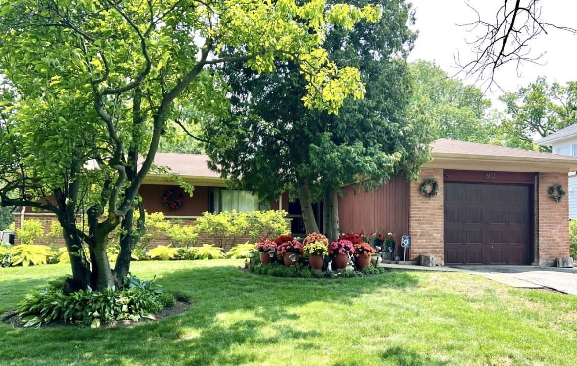 Highland Park, IL 60035,602 Old Elm RD
