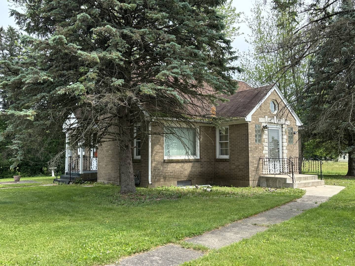 Rockford, IL 61102,3606 Prairie RD