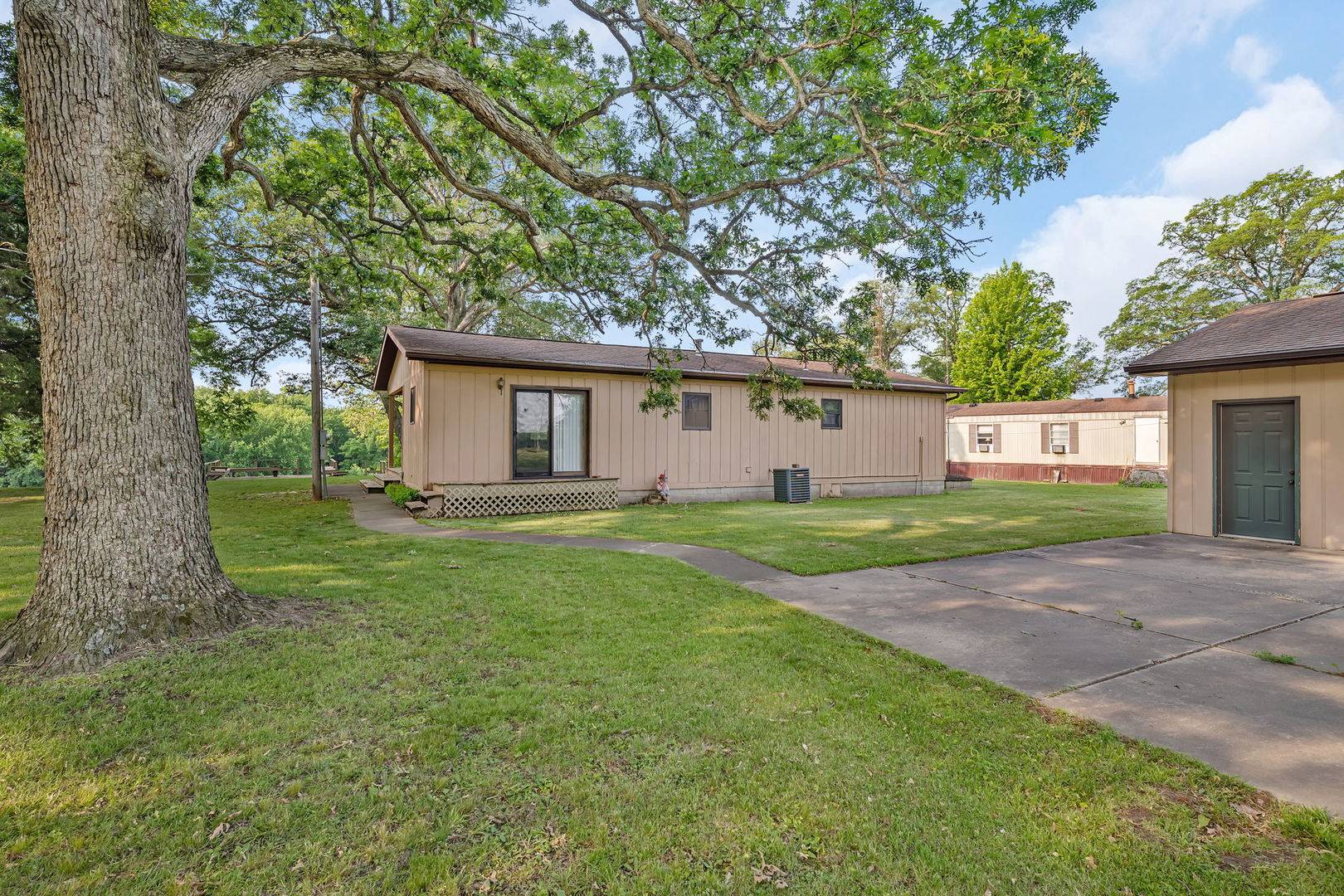 Cornell, IL 61319,6828 E 2925 North RD