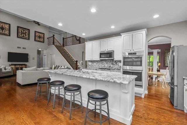 Fox River Grove, IL 60021,414 Morgan LN