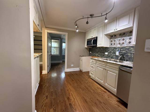 Evergreen Park, IL 60805,2705 W 98th ST